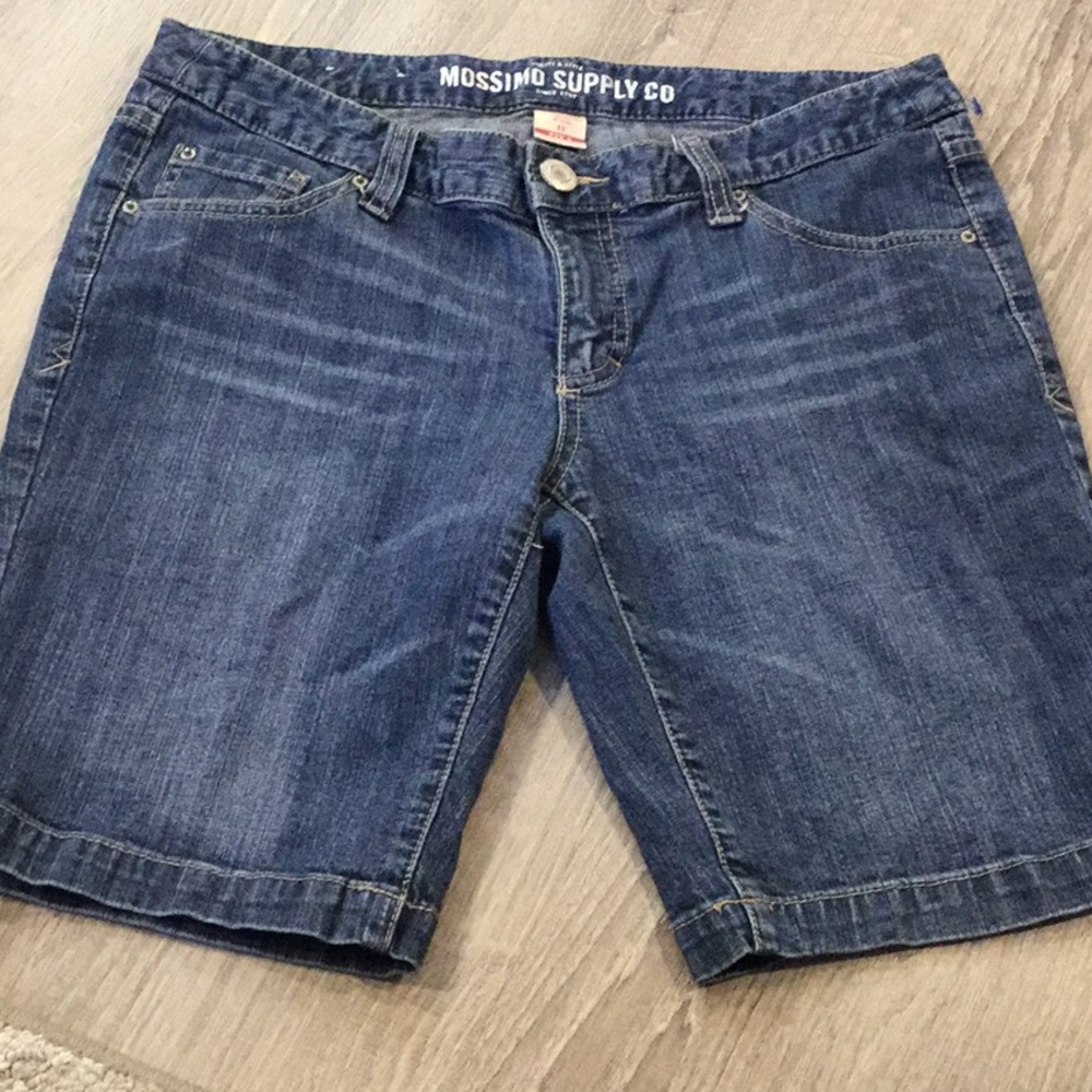 🌀 Mossimo Supply Co.~~Jean Shorts~~🌀